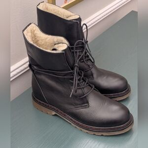 NWOT Women's Black Leather Doc Marten Style Moto Lace Up Lined Grunge Boots